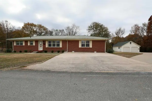 213 High Point Ave, Muscle Shoals, AL 35661
