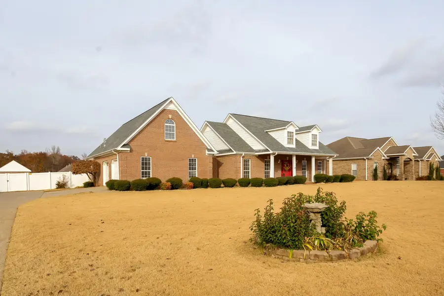 218 Rosewood Ln, Killen, AL 35645 - Image #2