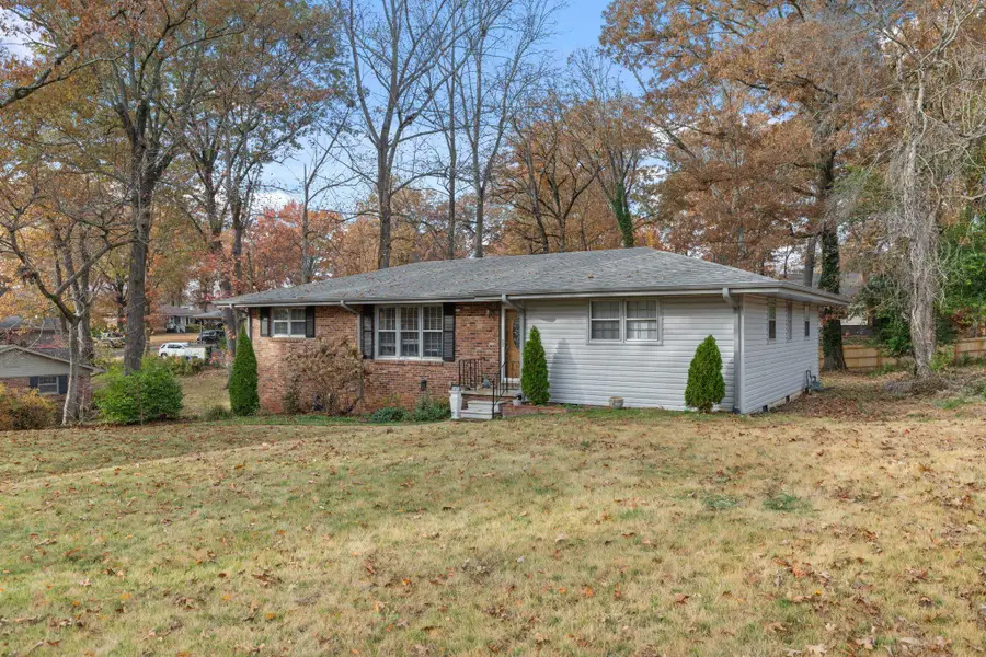 1605 Winston St, Florence, AL 35630 - Image #2