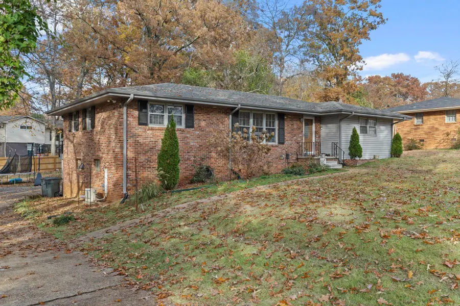 1605 Winston St, Florence, AL 35630 - Image #3