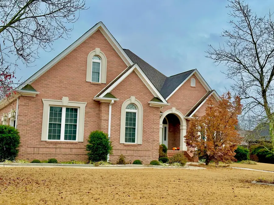 110 Brookeridge Dr, Russellville, AL 35654 - Image #2