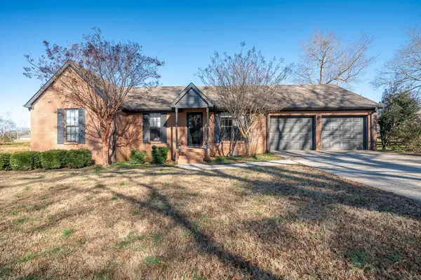 111 Greer Dr, Rogersville, AL 35652