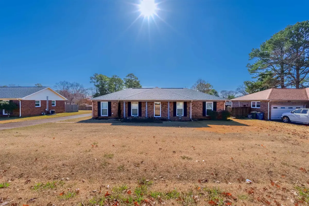 318 Wright Dr, Florence, AL 35633 - Image #1