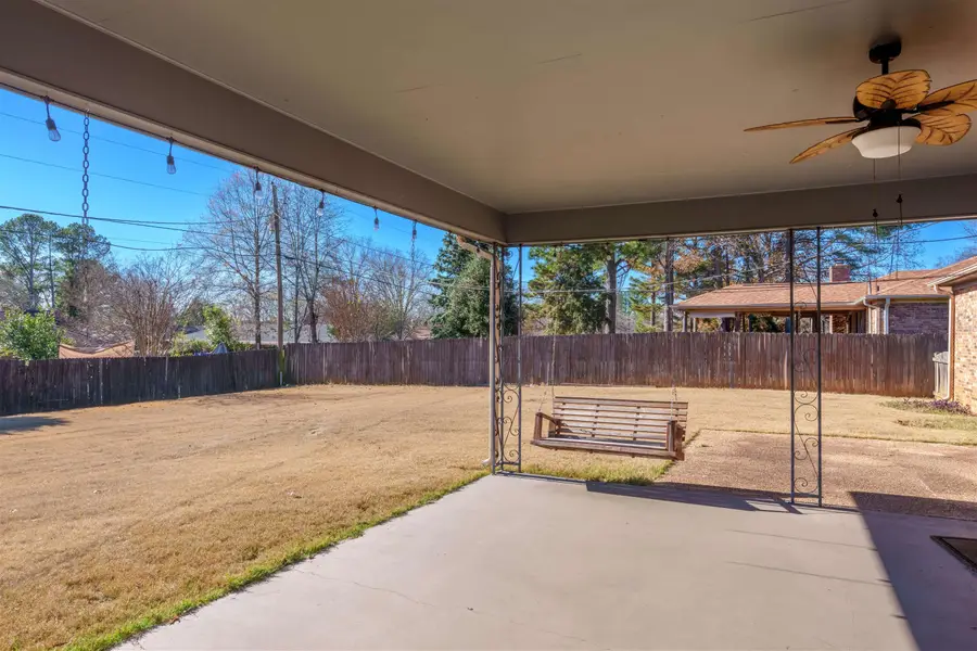 318 Wright Dr, Florence, AL 35633 - Image #3