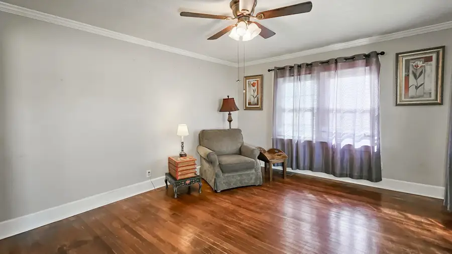 2910 E 13th Ave, Sheffield, AL 35660 - Image #2