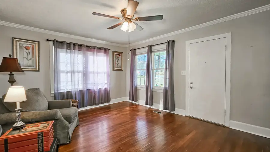 2910 E 13th Ave, Sheffield, AL 35660 - Image #3