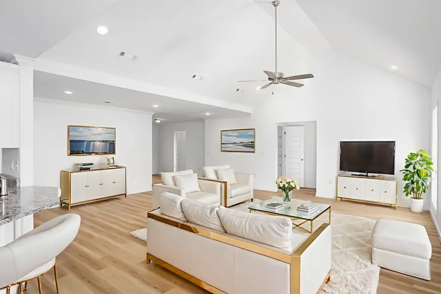 275 Knight Dr, Tuscumbia, AL 35674 - Image #3