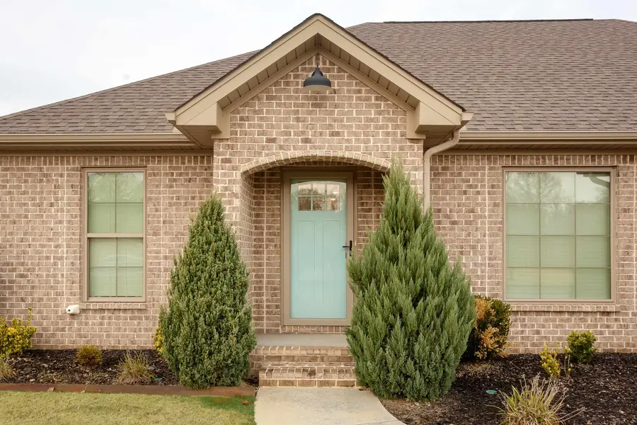 2017 Pleasant Dr, Muscle Shoals, AL 35661 - Image #3