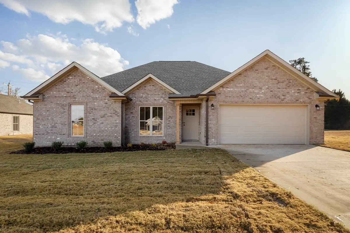 355 Knight Dr, Tuscumbia, AL 35674 - Image #1