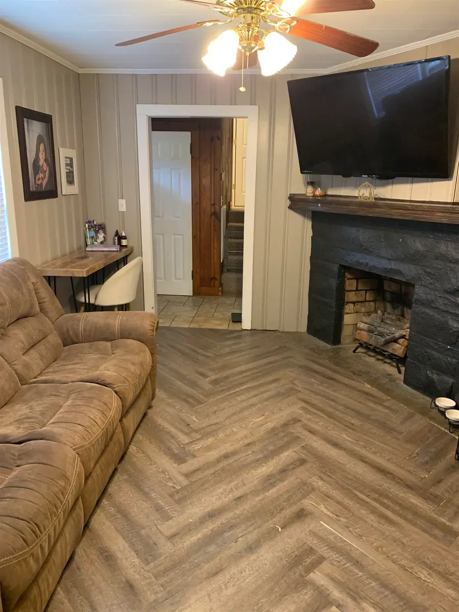 210 Cherry St, Russellville, AL 35653 - Image #2