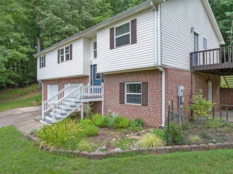 191 Johnson Dr, Florence, AL 35634 - Image #3