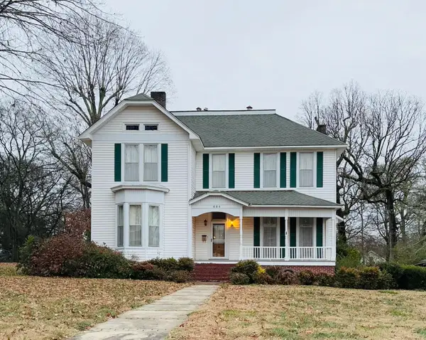 604 N Jackson Ave, Russellville, AL 35653