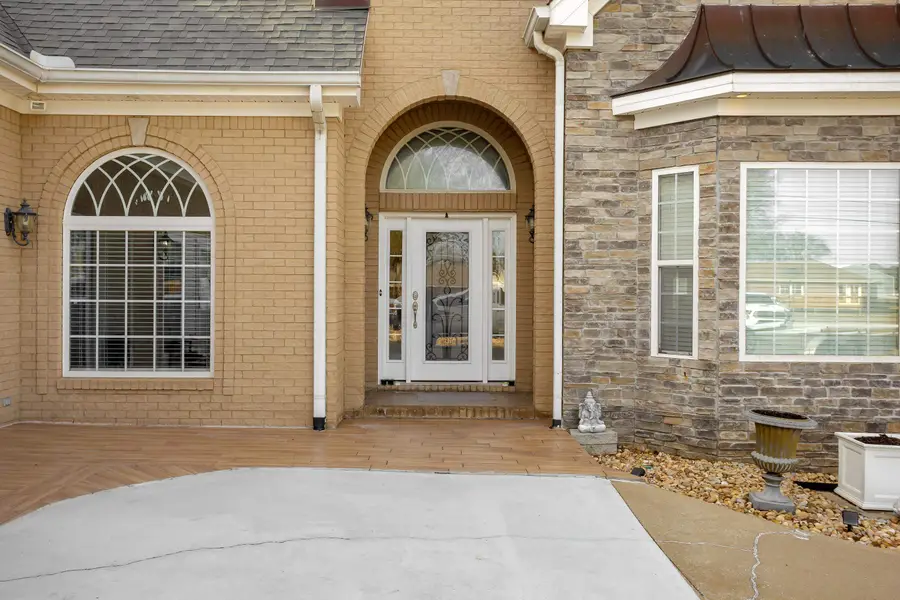 889 Blake Dr, Tuscumbia, AL 35674 - Image #3