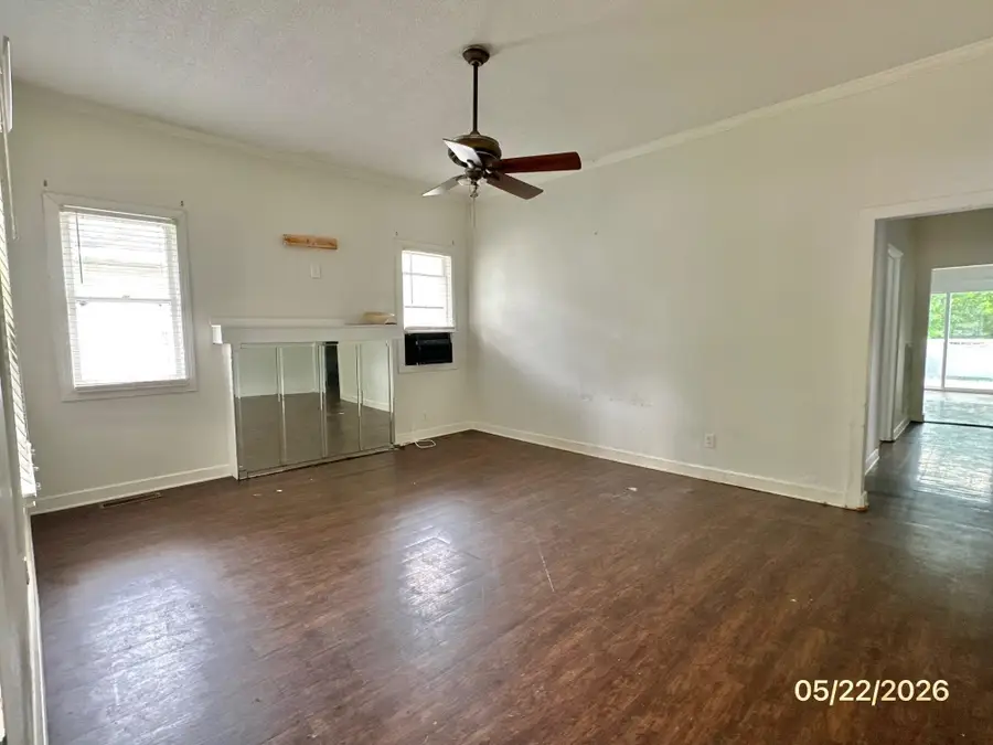 1009 Atlanta Ave, Sheffield, AL 35660 - #2