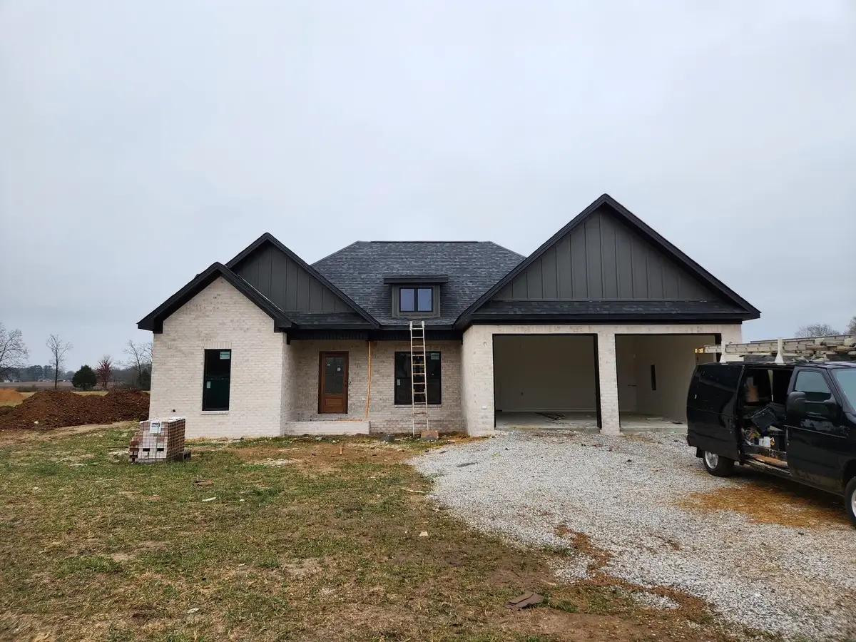 261 Co Rd 144, Killen, AL 35645 - Image #1