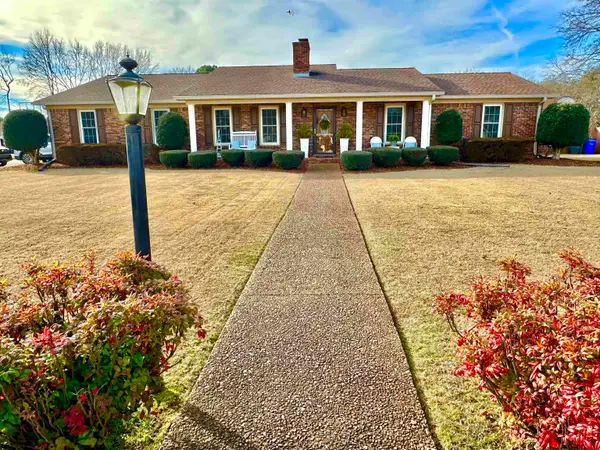 101 Oakview St, Florence, AL 35630