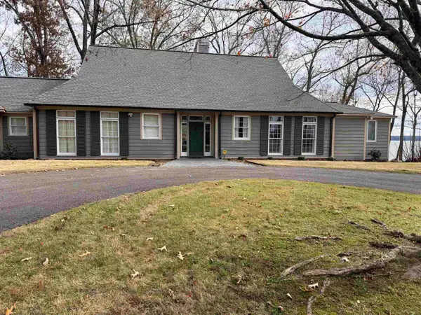 1055 Turtle Cove Rd, Killen, AL 35645