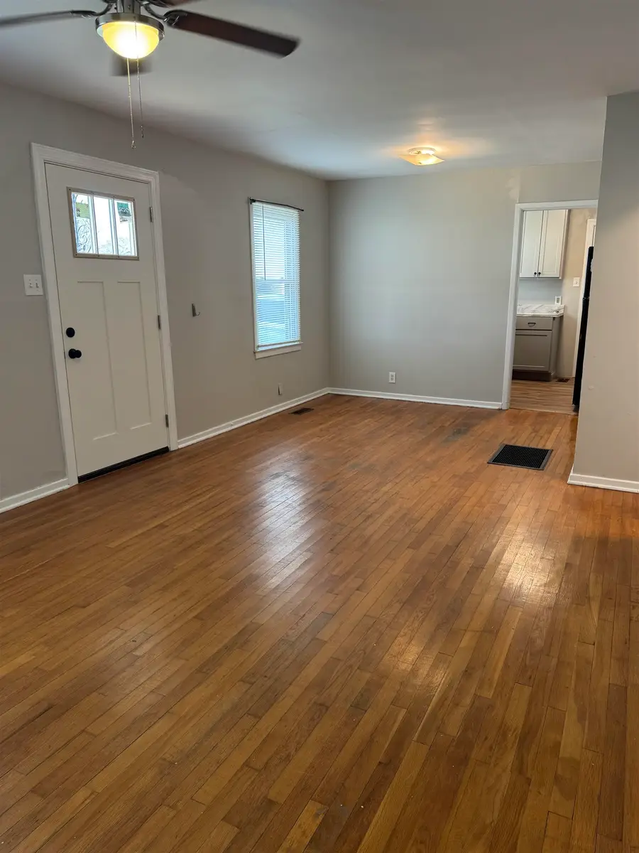 221 Lewis St, Muscle Shoals, AL 35661 - Image #2