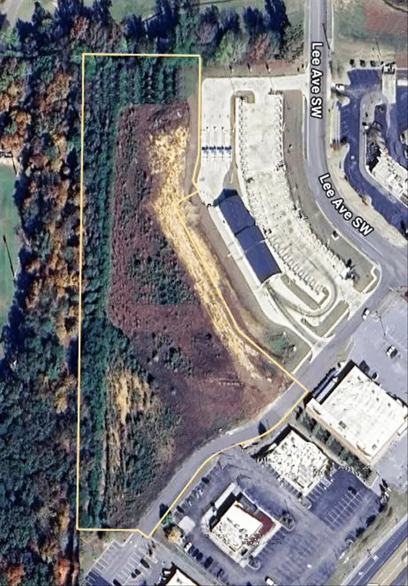 1807 Cherokee, Cullman, AL 35058 - Image #2