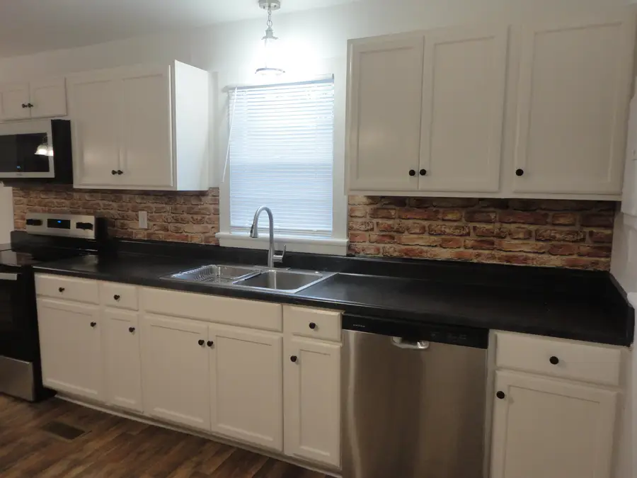 302 Alabama Ave, Hanceville, AL 35077 - Image #2