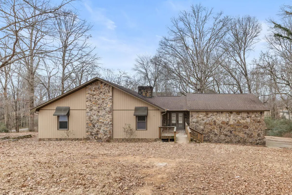 311 Old Brompton Ln, Killen, AL 35645 - Image #1