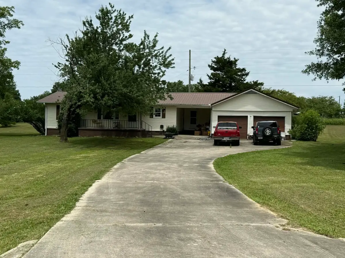 1894 Co Rd 1101, Vinemont, AL 35179 - Image #1