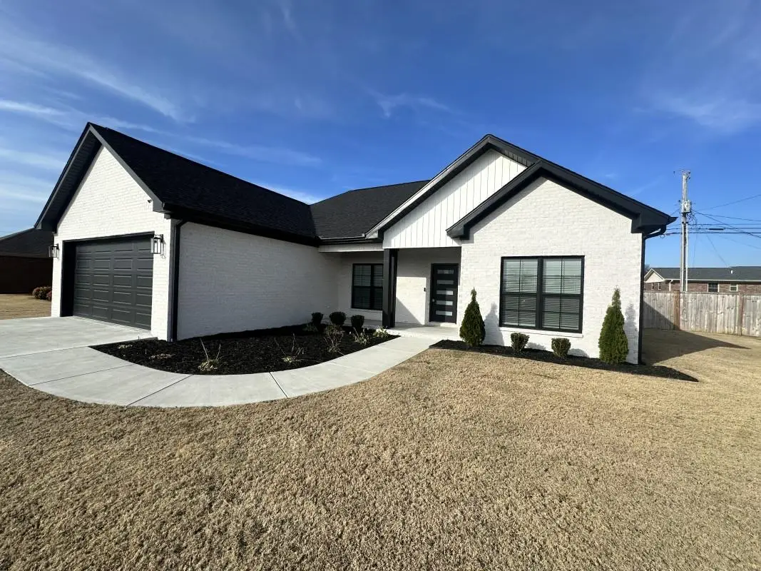 210 Market St, Muscle Shoals, AL 35661 - Image #1