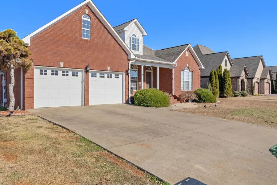 112 Aidan Ln, Muscle Shoals, AL 35661 - #3