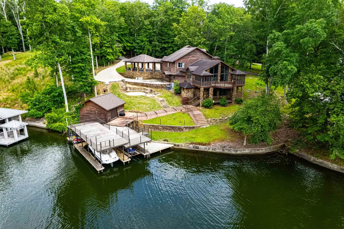 90 Fox Run Ct, Killen, AL 35645 - Image #1