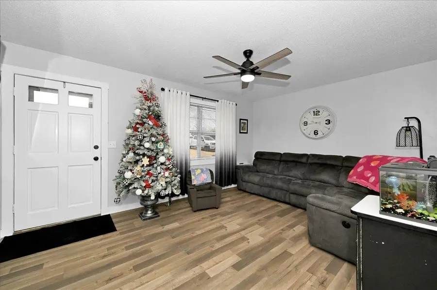 150 Meadow Dr, Holly Pond, AL 35083 - Image #2