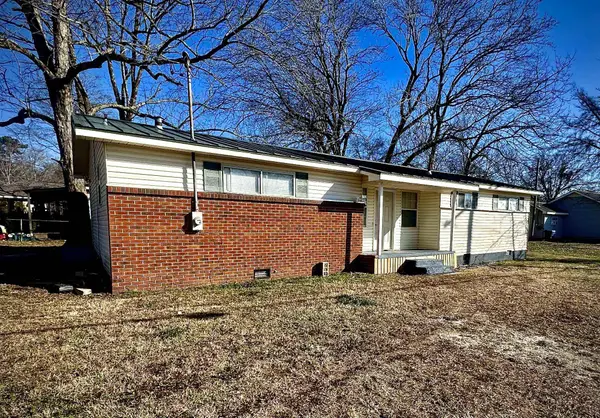 1585 Lynwood Ave, Russellville, AL 35653