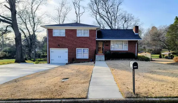 121 Walker Ave, Tuscumbia, AL 35674