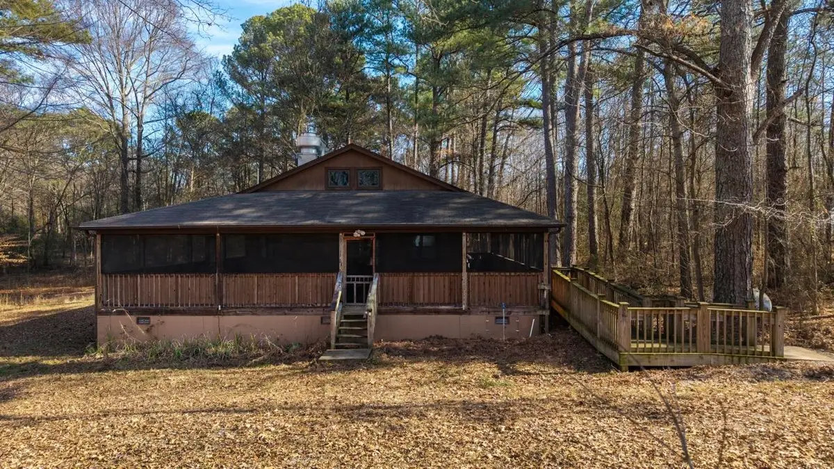 2073 Co Rd 213, Florence, AL 35633 - Image #1