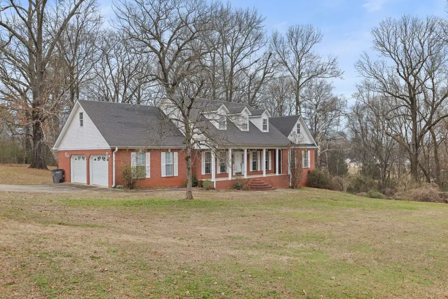 210 Lower Wood Cv, Russellville, AL 35653 - Image #2