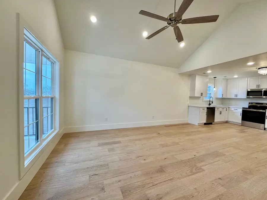 617 Cherry St, Florence, AL 35630 - Image #2