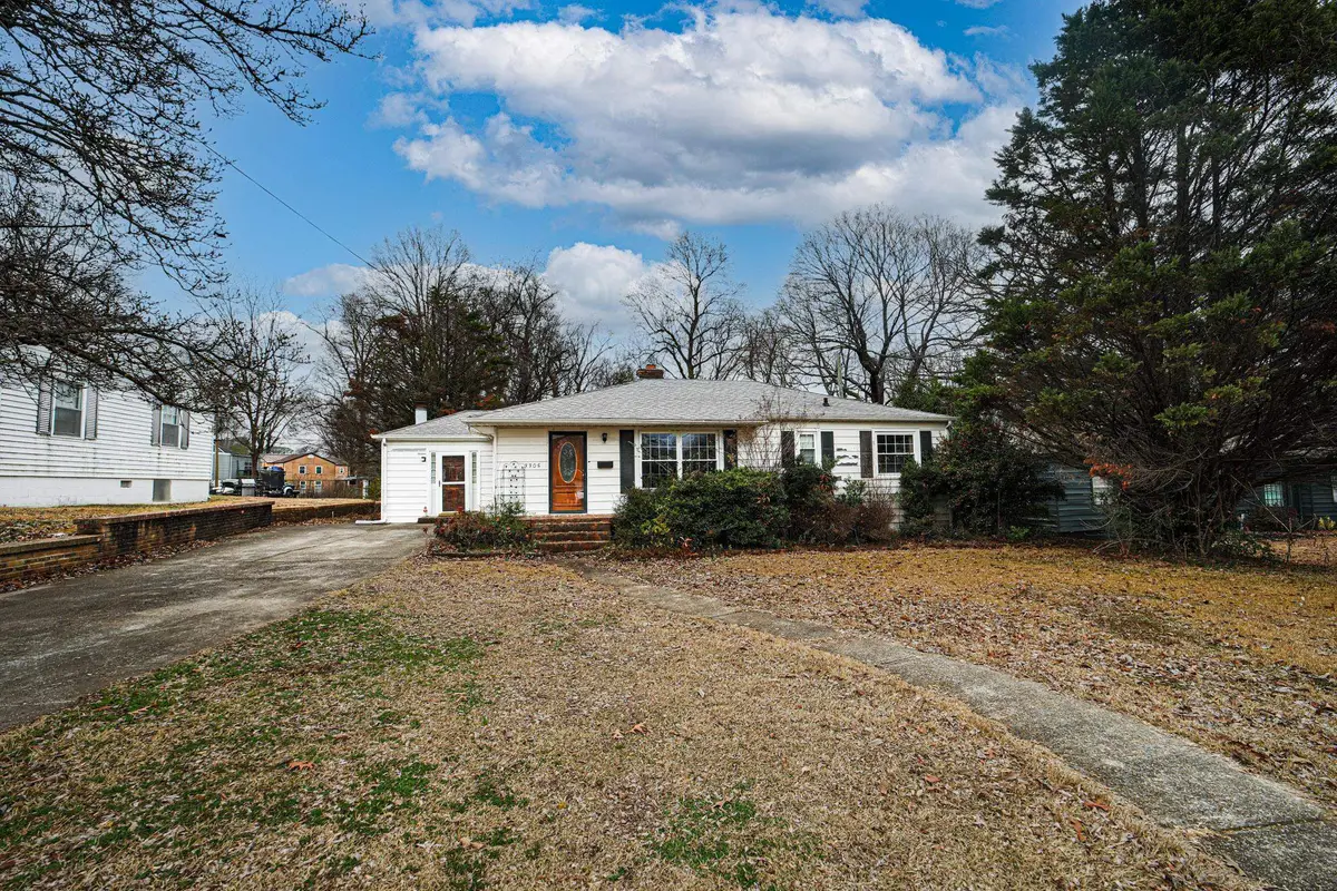 3305 Hatch Blvd, Sheffield, AL 35660 - Image #1