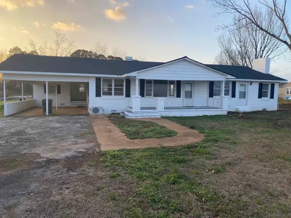 9675 County Line Rd, Leighton, AL 35646