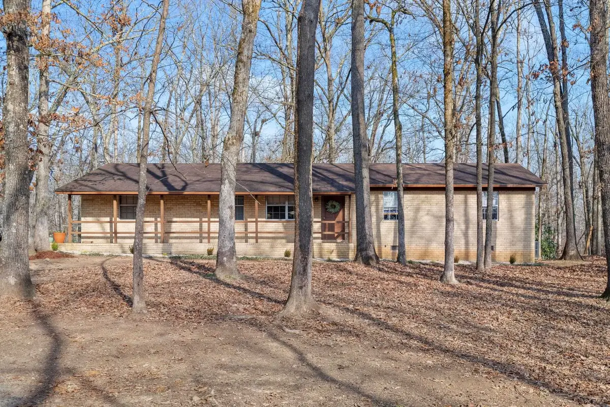 177 Meadow Grove Ln, Florence, AL 35633 - Image #1