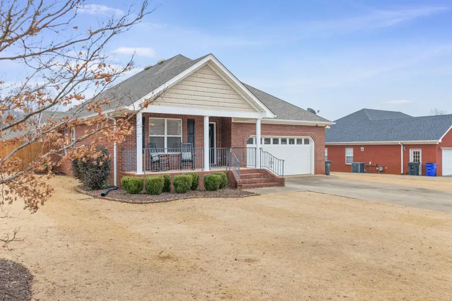 109 Wheaton Ct, Florence, AL 35633 - Image #3