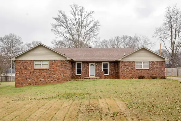 911 Michigan Ave, Muscle Shoals, AL 35661