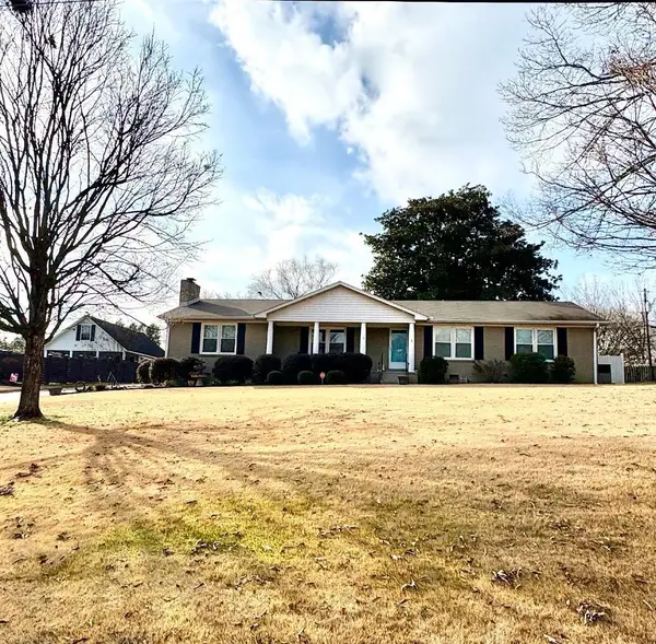 105 Sherer Ct, Sheffield, AL 35660