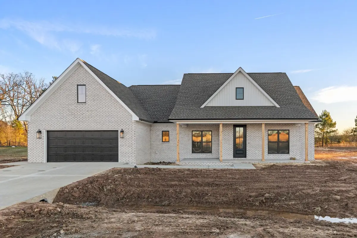 300 Spry Way, Killen, AL 35645 - Image #1