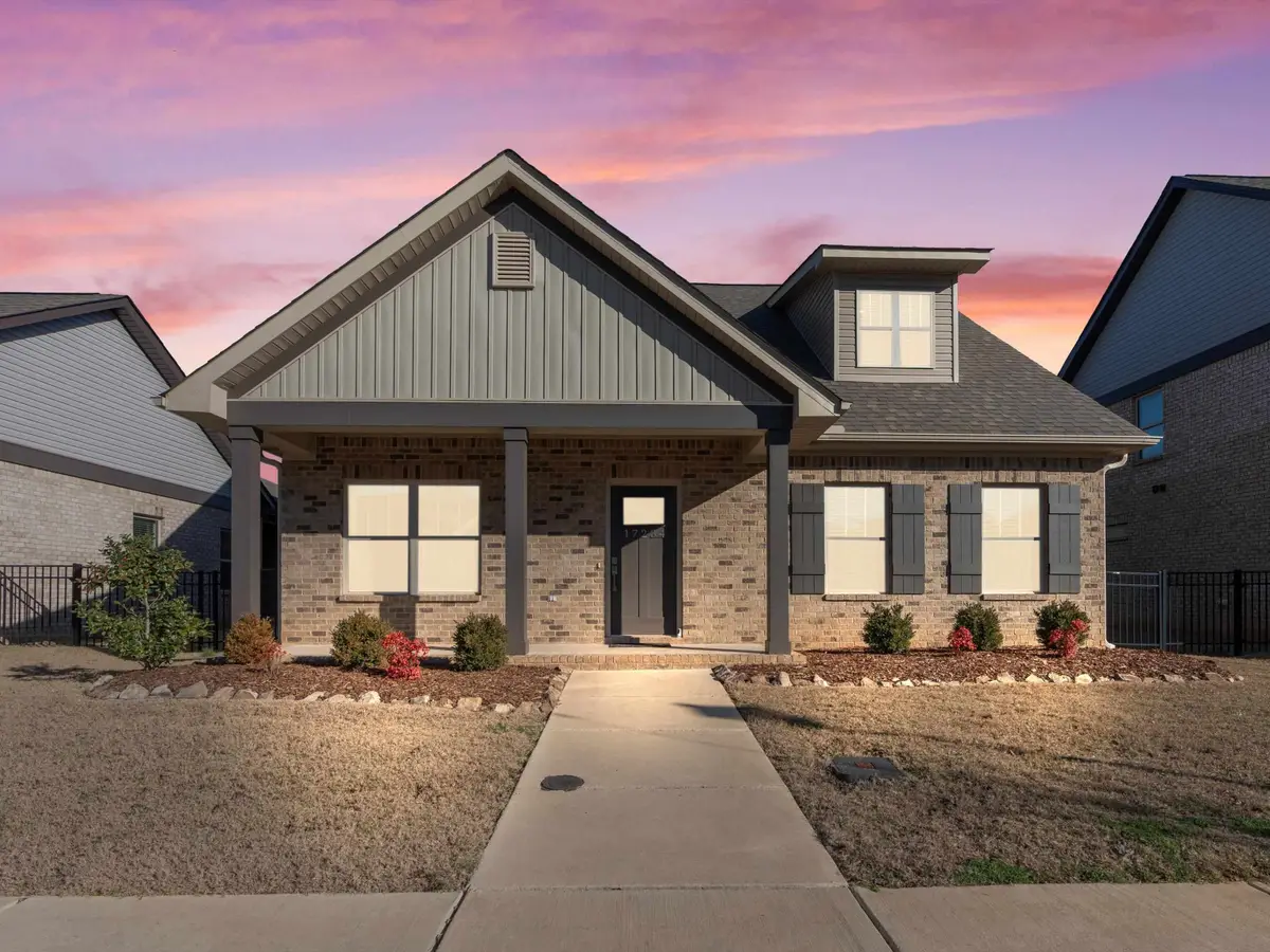 17234 Chelsea St, Athens, AL 35611 - Image #1