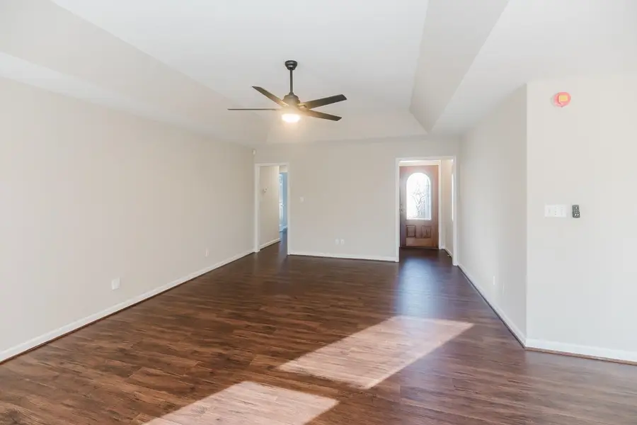 202 E Pershing Ave, Muscle Shoals, AL 35661 - Image #2