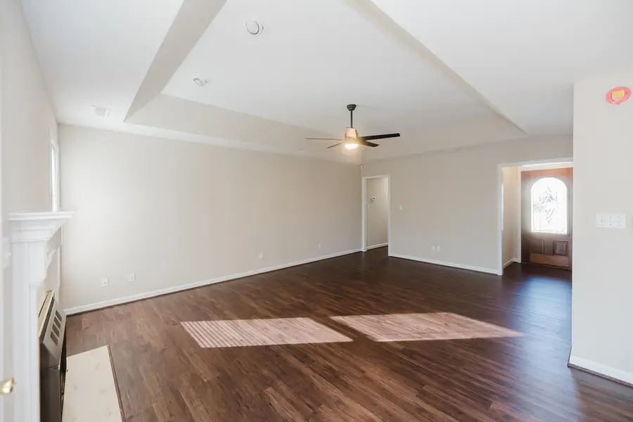 202 E Pershing Ave, Muscle Shoals, AL 35661 - Image #3