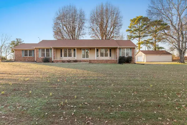 775 Old Brompton Ln, Killen, AL 35645