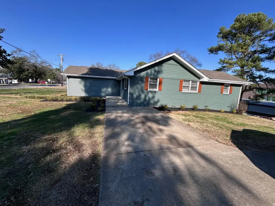 646 Sannoner Ave, Florence, AL 35630 - Image #2