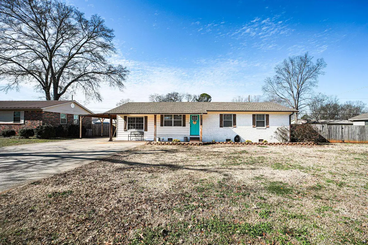 1300 Burroughs Ave, Muscle Shoals, AL 35661 - Image #1