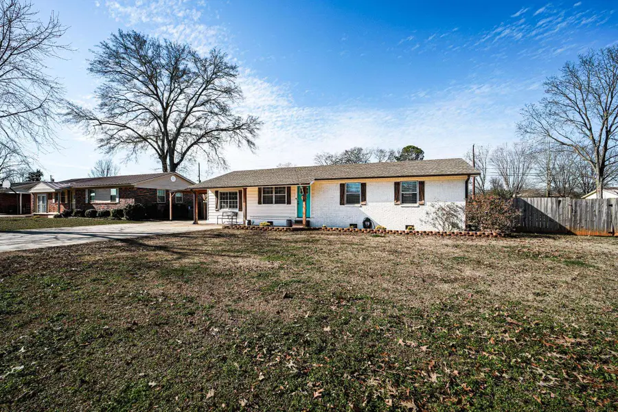 1300 Burroughs Ave, Muscle Shoals, AL 35661 - Image #2