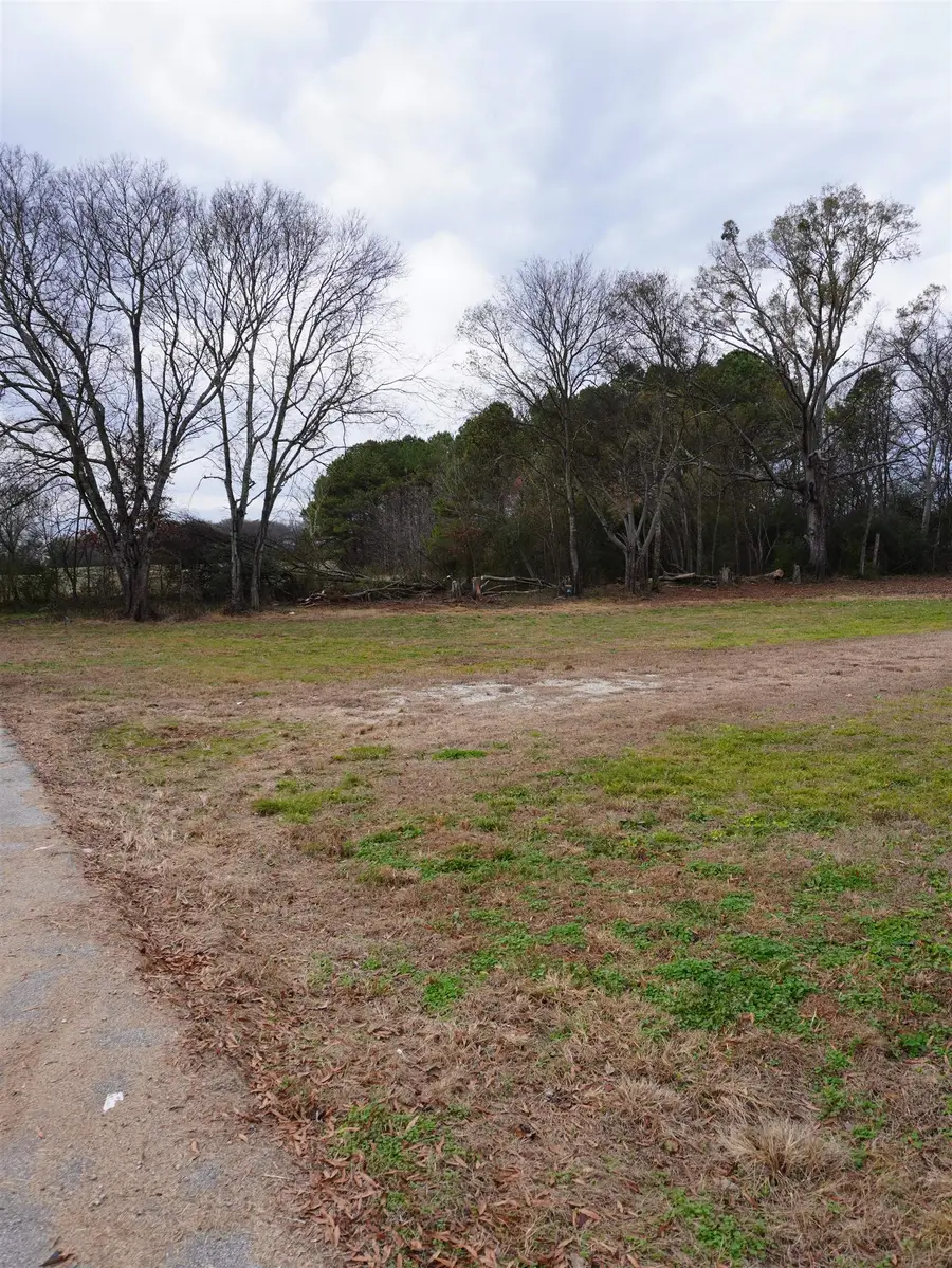 755 Hughes St, Muscle Shoals, AL 35661 - Image #3